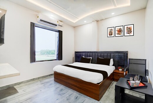 Super Hotel O Hanuman Gadi Formerly Alankar Lawn