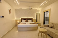 Hotel Ambika Dx - Walking Distance From Railway Station, Gwalior