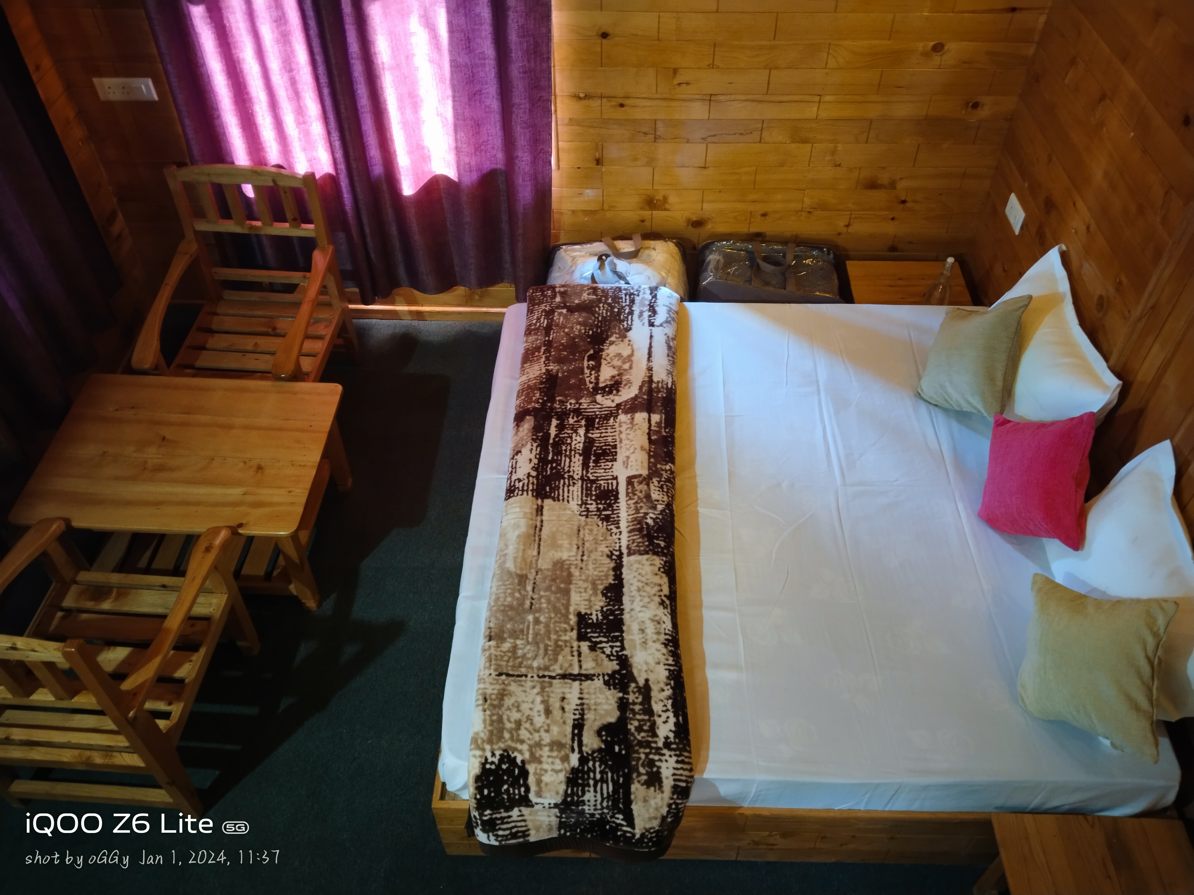 Forest View Log House Tandi - Tap to explore photos