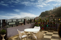 Hotel Hill Queen, Rishyap