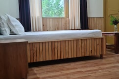 Gazing Moon Homestay, Kullu