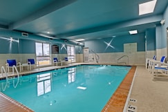 Holiday Inn Express & Suites WOODBRIDGE, Fairfax