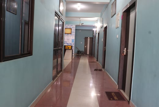 OYO 86877 Hotel Bhuneshwar Inn