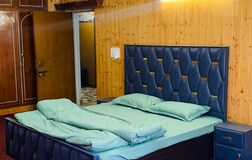 King Room with Garden View