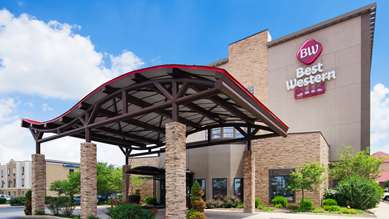Best Western Plus Atrea Airport Inn & Suites - Tap to explore photos