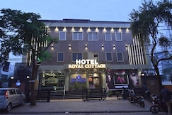 Hotel Royal Cottage, Kanpur