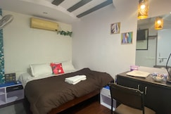 Couzycocoonnstays, Nagpur