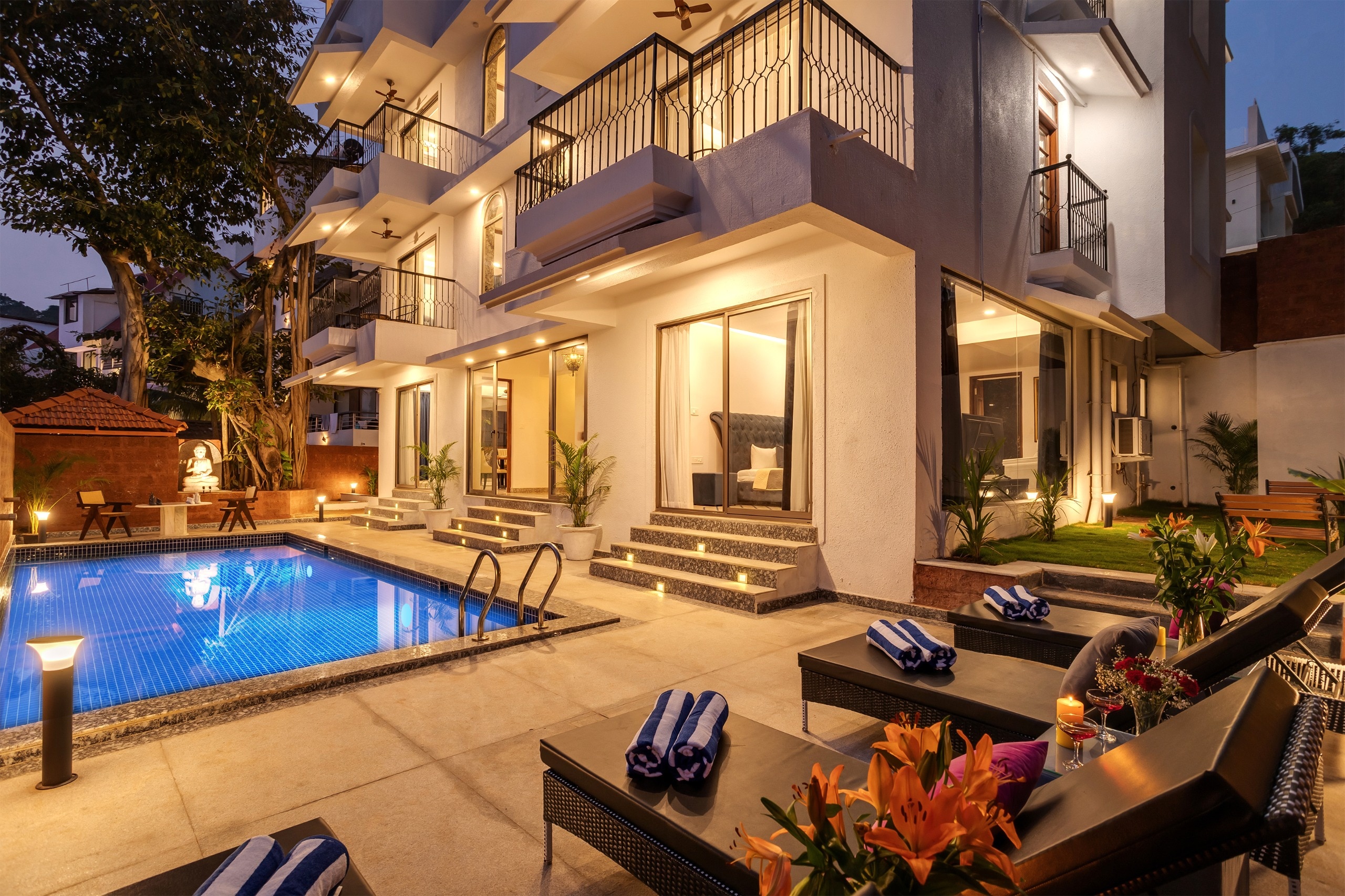 Casa Pallazzo Luxury Villa - 10BHK | Private Pool - Tap to explore photos