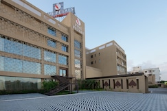 FIVE PETALS HOTEL & BANQUETS, Ahmedabad