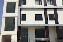 Hotel M L Palace, Kannauj