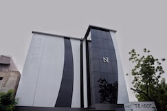 Hotel SUITES@N, Nellore