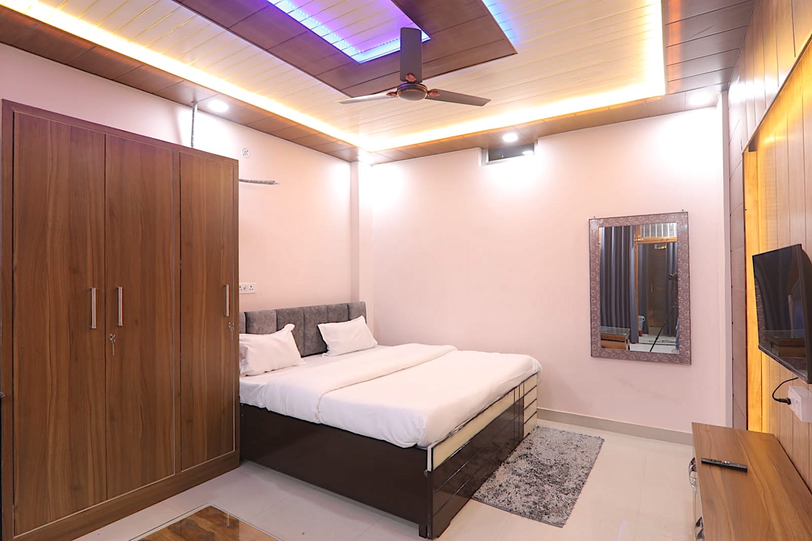 Classic BK Homestay - Tap to explore photos