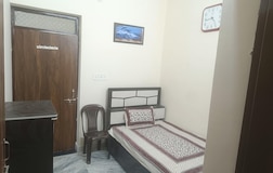 Single Bed Room