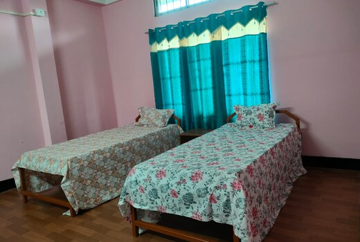 LUNASHA HOMESTAY