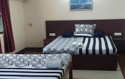 Super Deluxe Four Bed AC