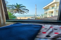 Ocean Facing Single Room Holiday Homes, Diveagar