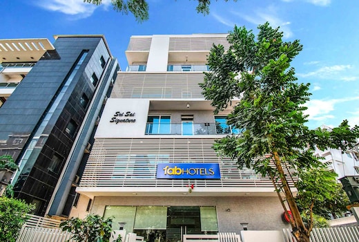 FabHotel Pearl City - Nr Jubilee Enclave,Hitech City