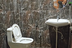 HOTEL NEW MACHAAN INN, Varanasi