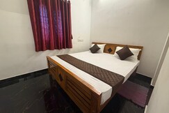 Kumaran View, Kutralam