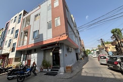 Hotel Lakhdatar Palace Jaipur, Jaipur