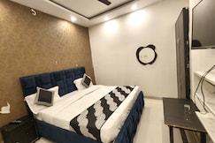 Hotel University || Near ISBT Kashmiri Gate, Delhi