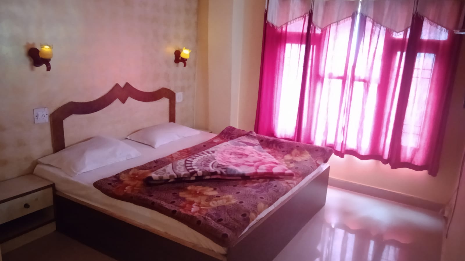 Hotel Harbans Shimla - Tap to explore photos