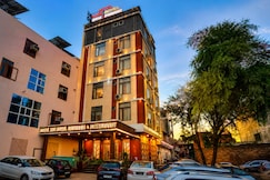 Hotel The Royal Barbariq, Reengus
