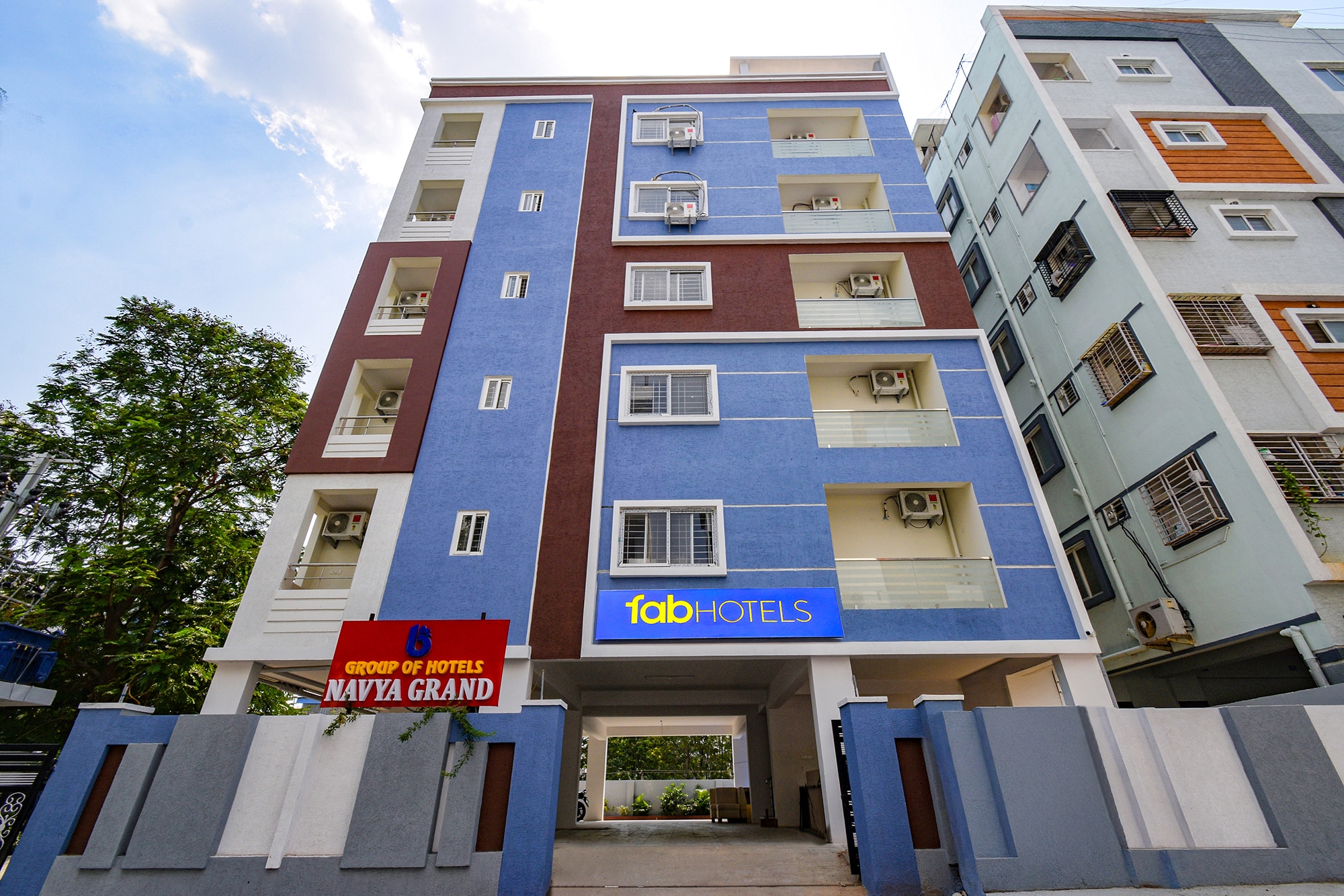 FabHotel Navya Grand- Nr Sree Suraksha Multispeciality Hospital-Pragathi Nagar, Kukatpally - Tap to explore photos