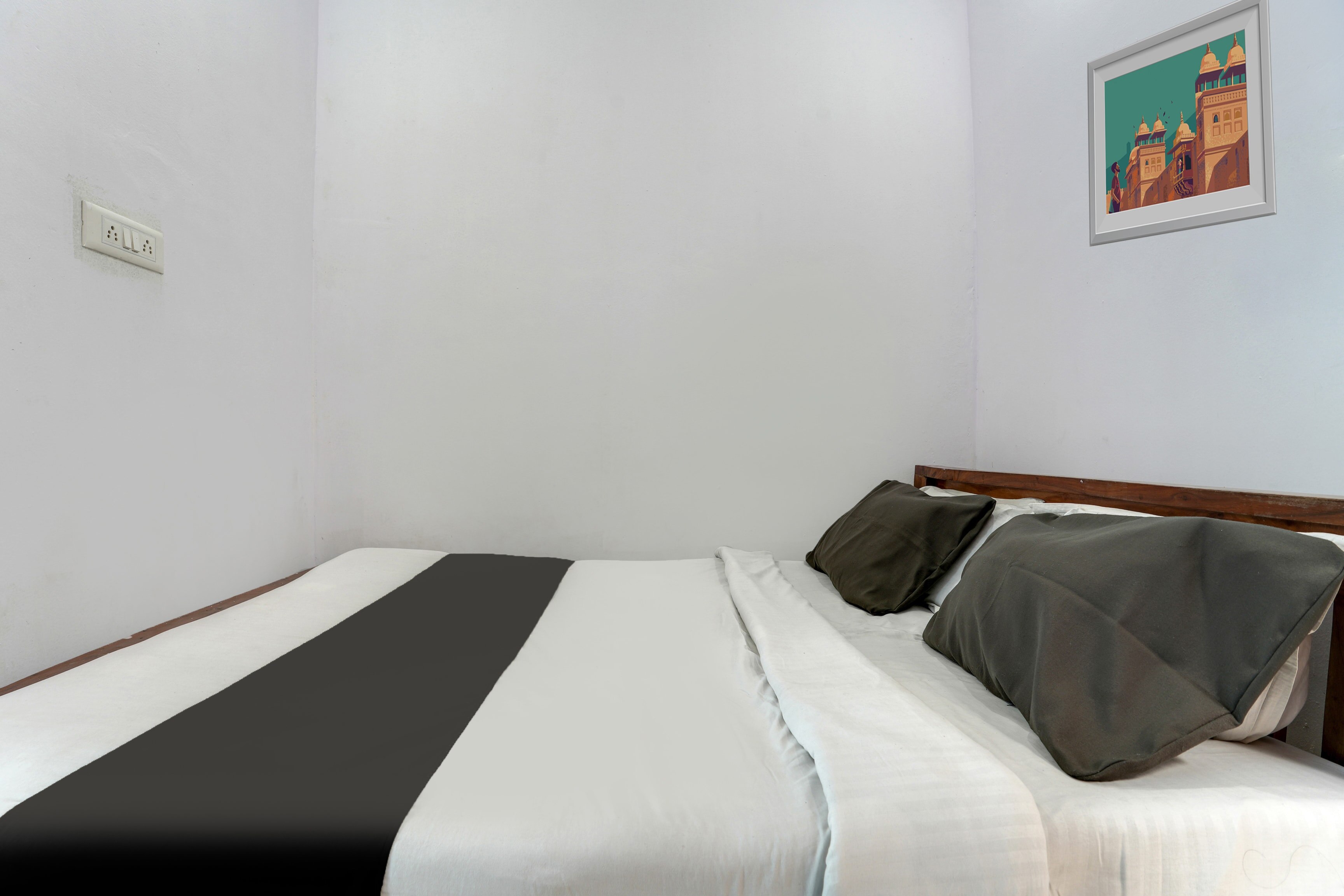 Hotel O Jashwanth Residency - Tap to explore photos