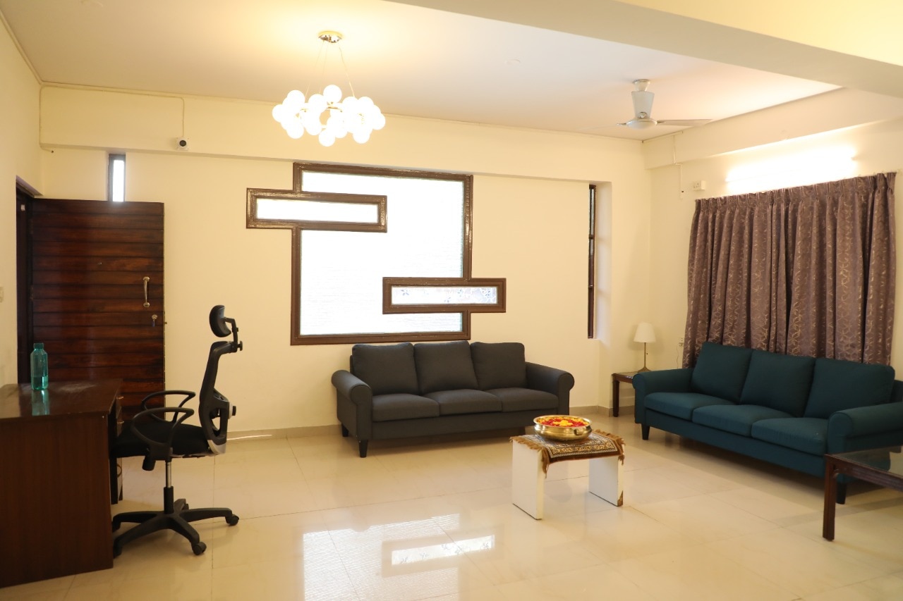 Princess Square Serviced Apartments - Tap to explore photos
