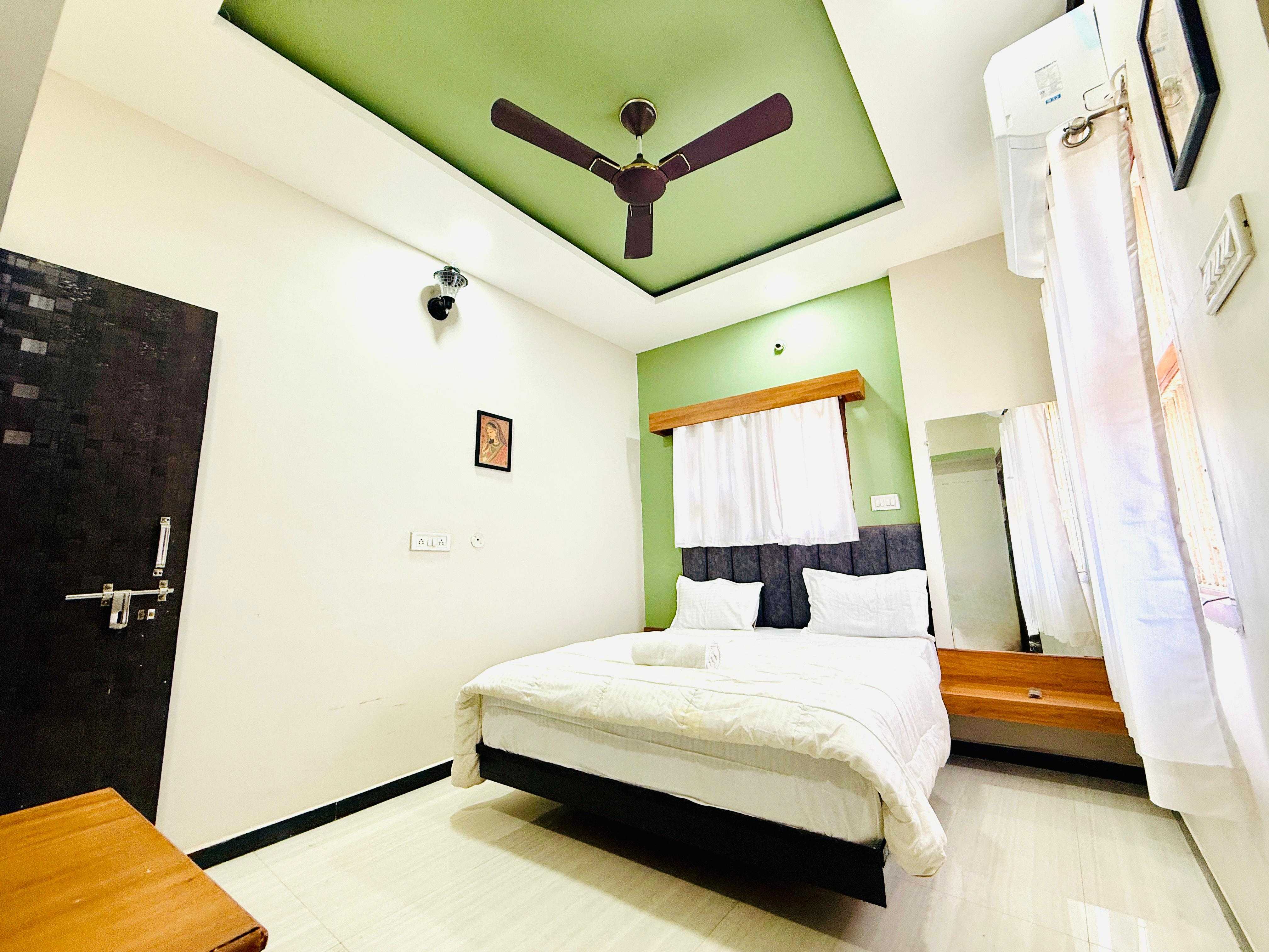 Hotel O Vrinda's Home Stay - Tap to explore photos