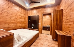 Deluxe Room Non View