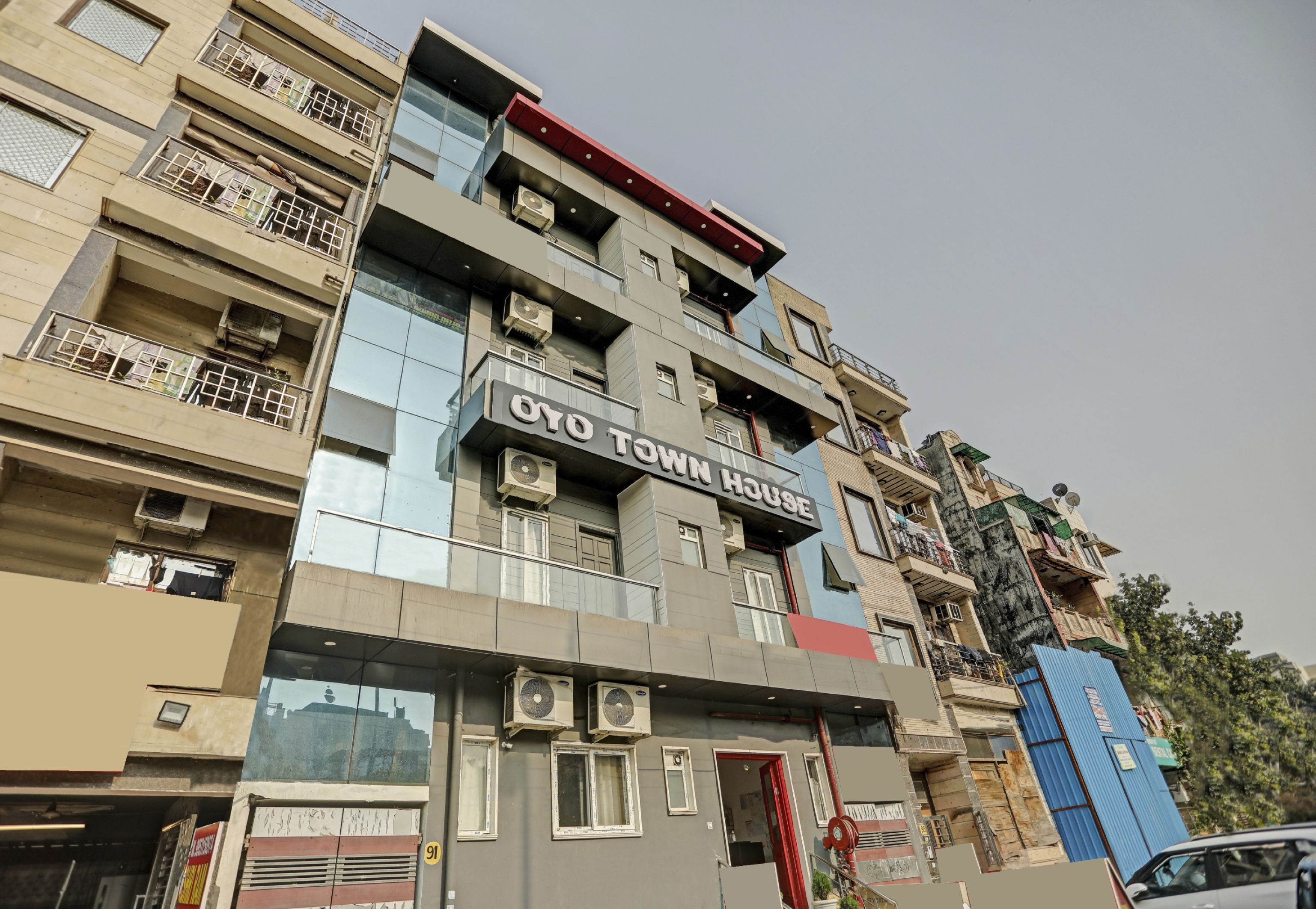Super Townhouse Mannat Rohini 16 - Tap to explore photos