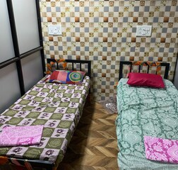 Dormitory Beds