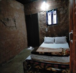 Basic Cottage Room