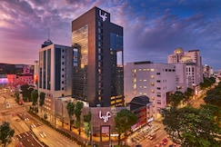 lyf Bugis, Singapore