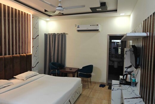 Collection O Sector 5 Chandigarh