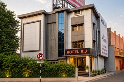 Hotel RJ Residency, Gandhinagar