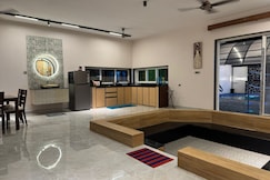 Luxury Beach Villa with Pool Music Party Space, Mahabalipuram