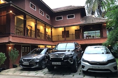 SREENILAYAM HERITAGE RESORT, Chalakudy