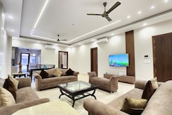 Stay Pal The Urban Nest 3 BHK Apartment in Delhi, Delhi