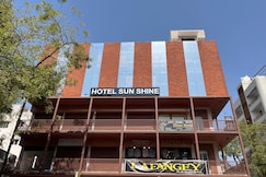 HOTEL SUN SHINE, Anand