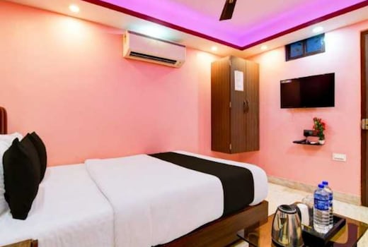 Super Hotel O Hamza International