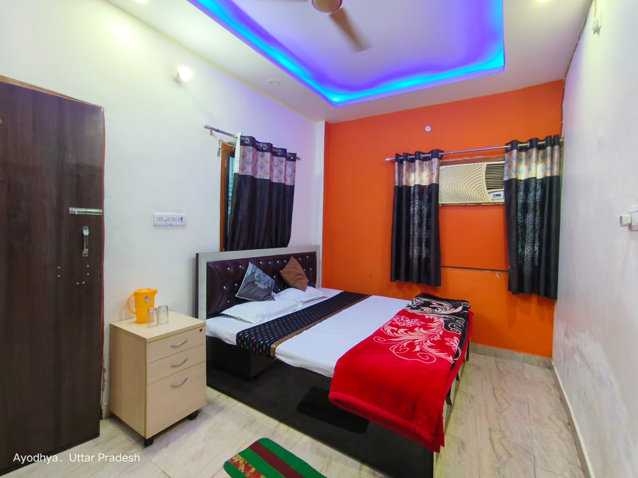 Hotel Shri Ram Bhawan - Tap to explore photos