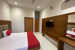 HOTEL BLUE DIAMOND, Mohali