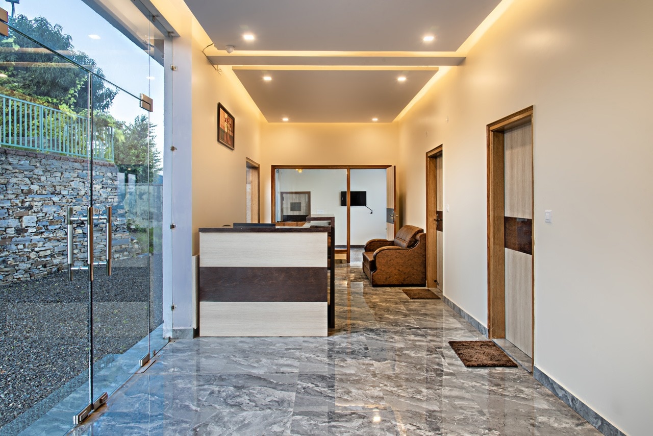 Tavish Chail Villa - Tap to explore photos