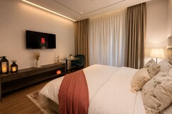 Skynest - Luxe Modern Studio, Gurgaon