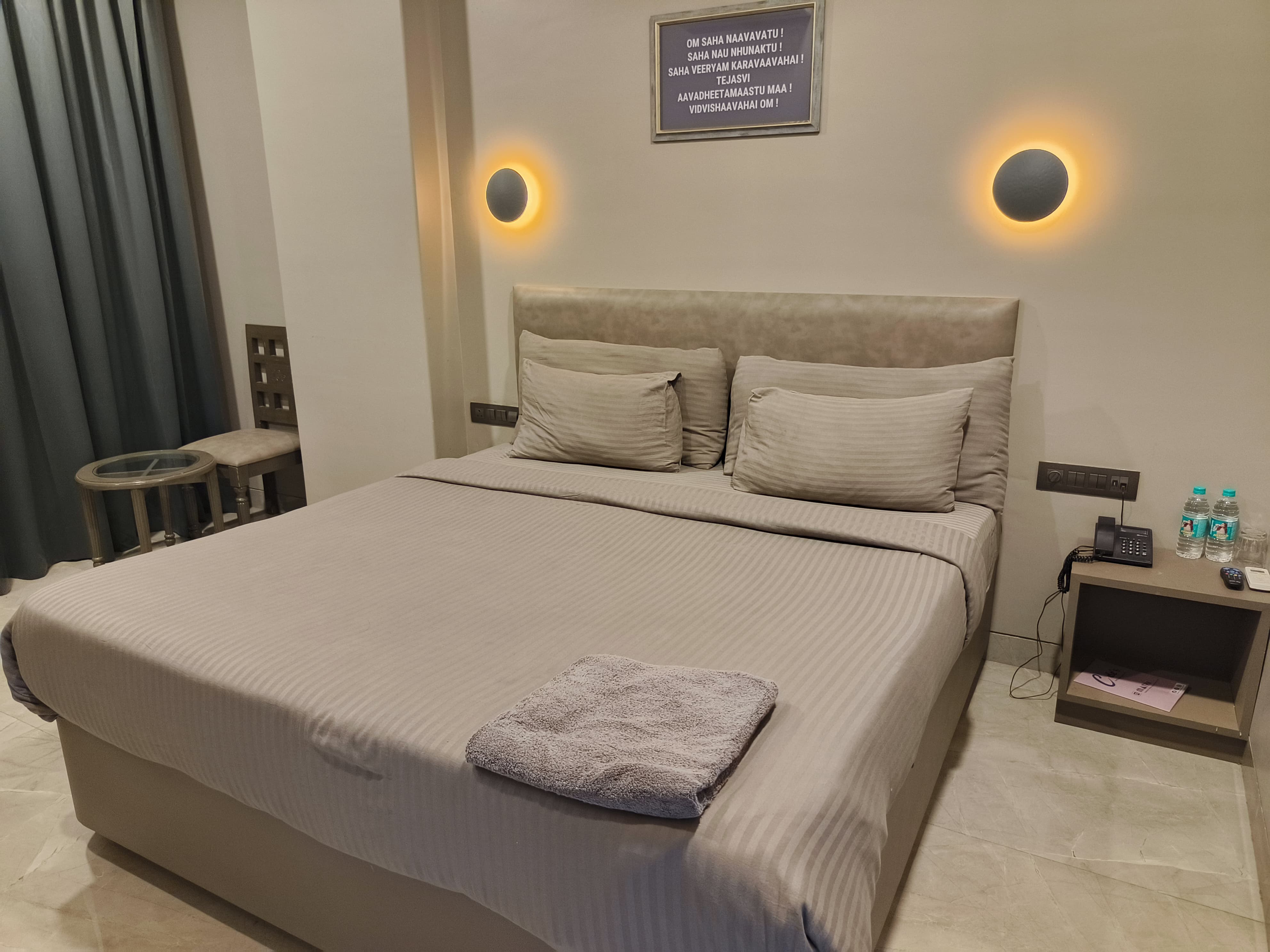 DELIGHT (Double Bed AC) 1