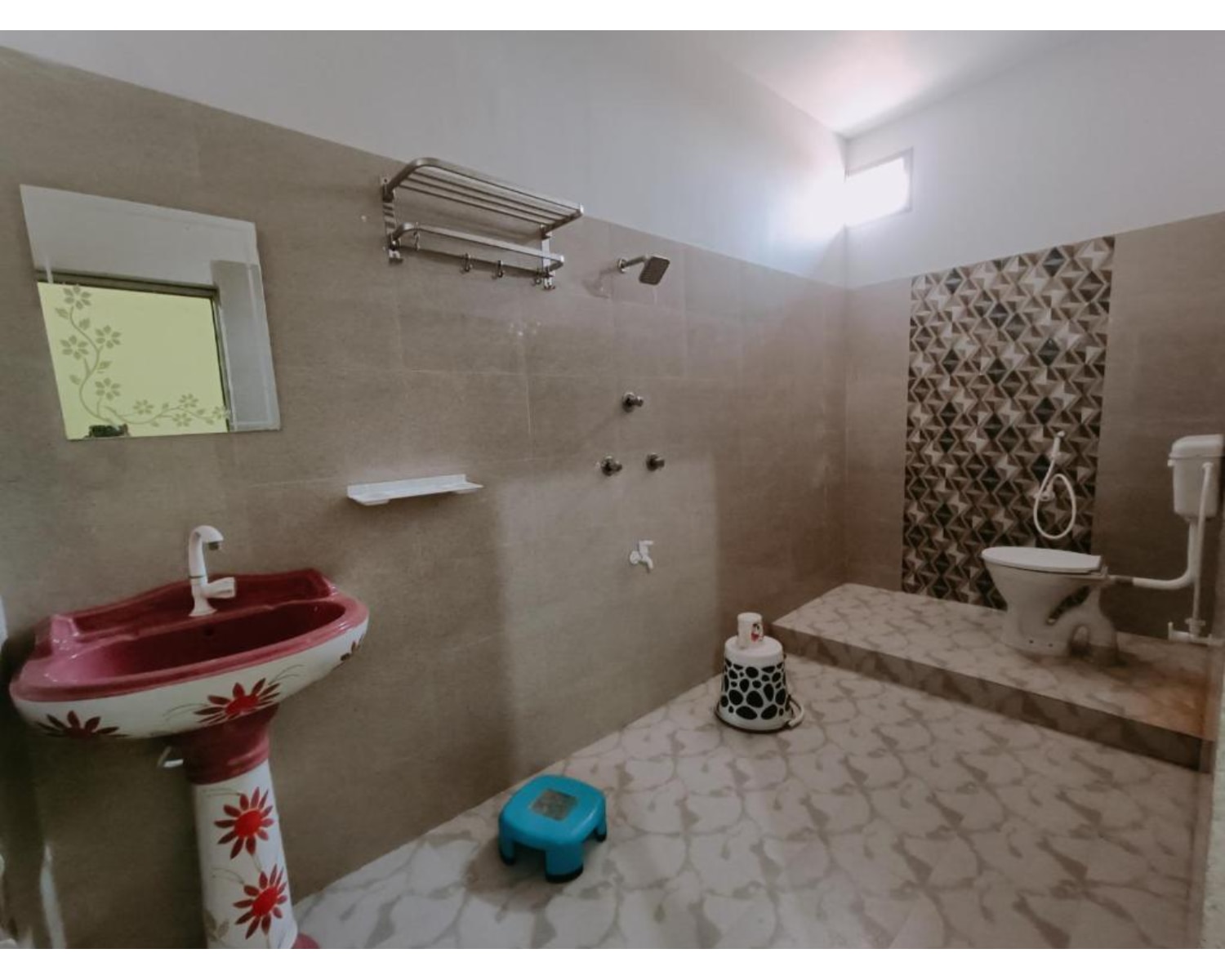 HOTEL NARAYANI RAJGIR - Tap to explore photos
