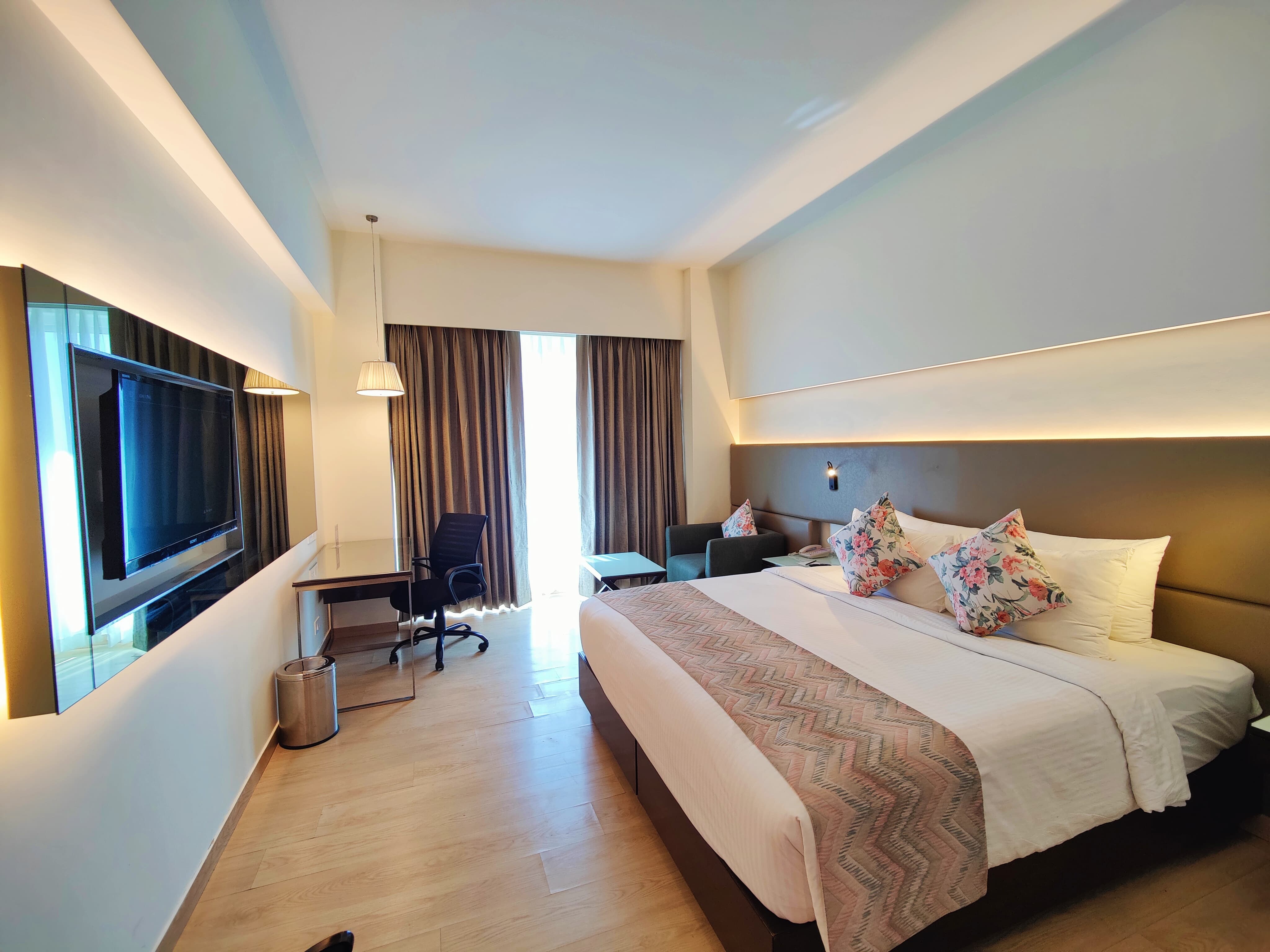 Deluxe Double Room 1